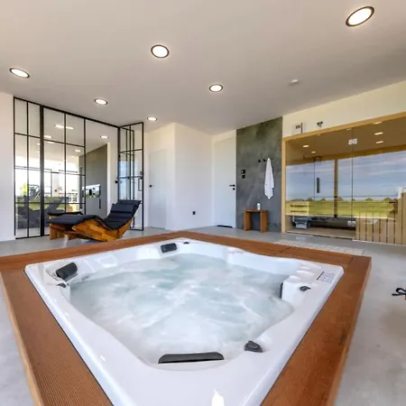 Aurora Mit Sauna Und Whirlpool Vakantiehuis